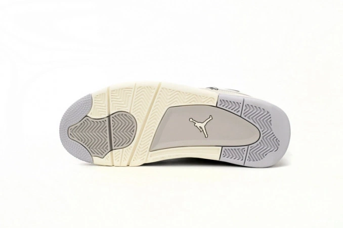 Kick Theory 4 AQ9129-001 WMNS Air Frozen Jordan Moments 0807